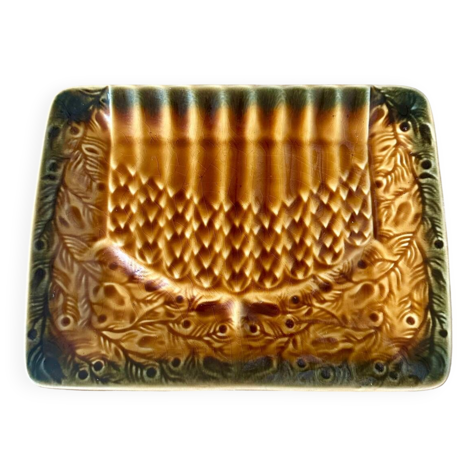 Petit plat à asperges en barbotine