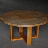 Round table in pine by Roland Wilhelmsson, mid-20th century.
