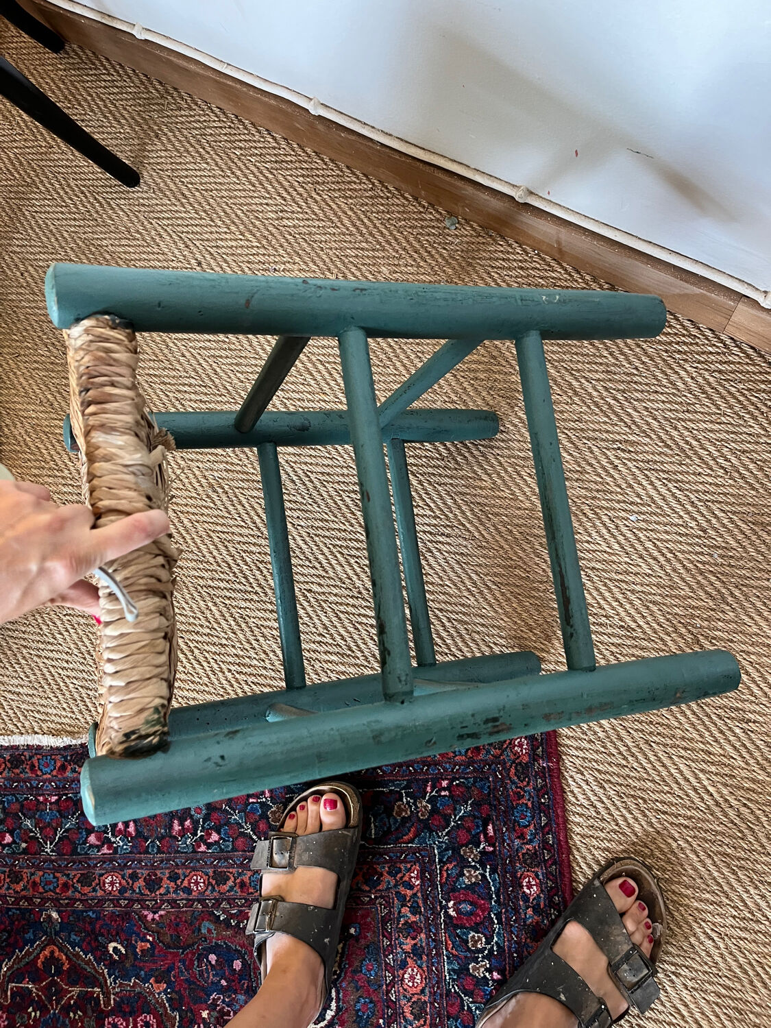 Vintage stool in green patinated wood and straw