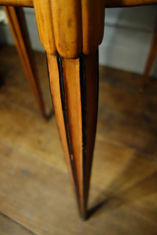 Oval Art Deco side table inlaid with a star, Sue & Mare style, circa