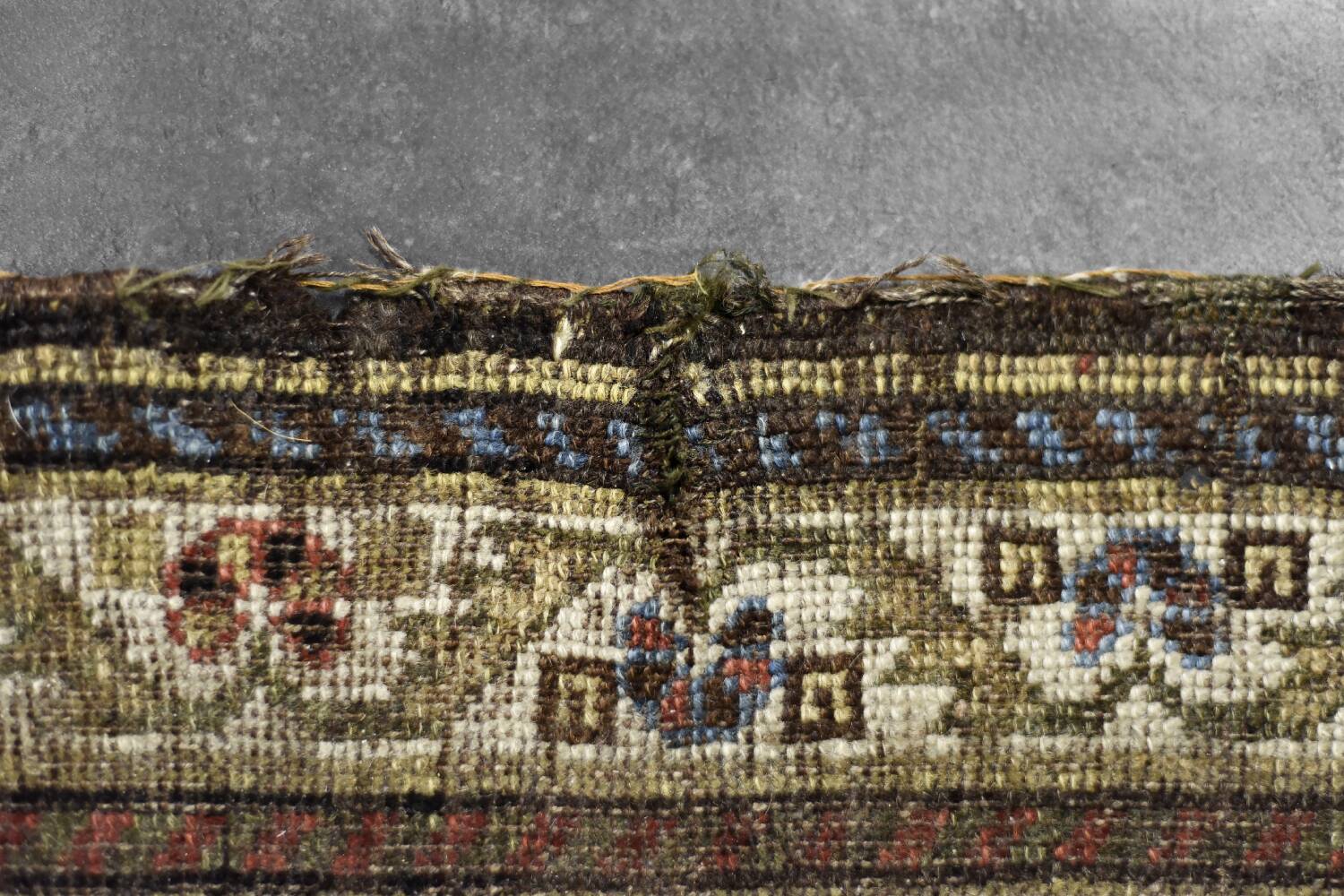 Handwoven oriental Qashqai nomadic rug, 1920s