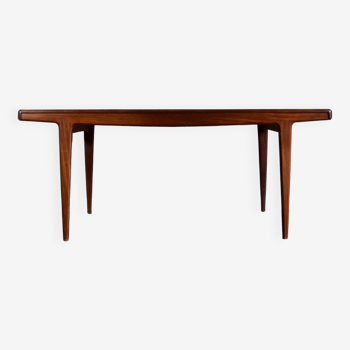 Danish Midcentury Extending Teak Table. Vintage / Modern / Retro / Scandinavian.