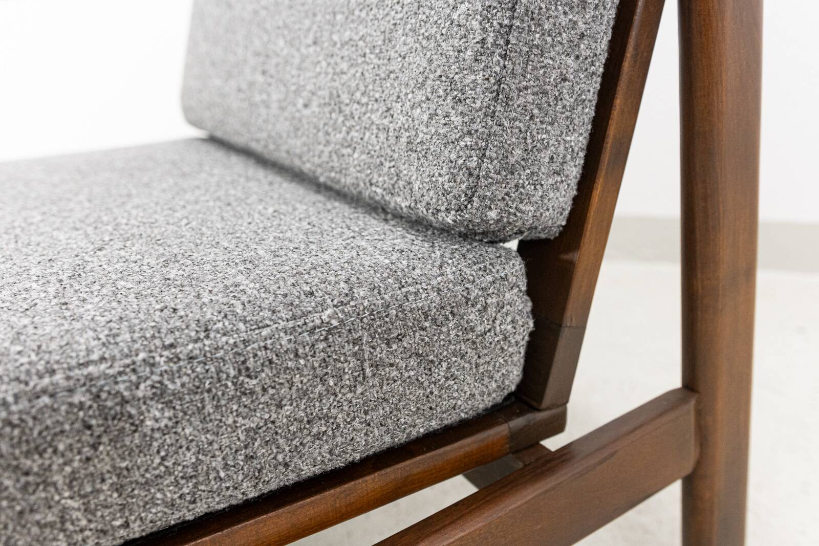 Vintage armchairs B-7522 designed by Zenon Bączyk, Poland, 1960s, set of 2