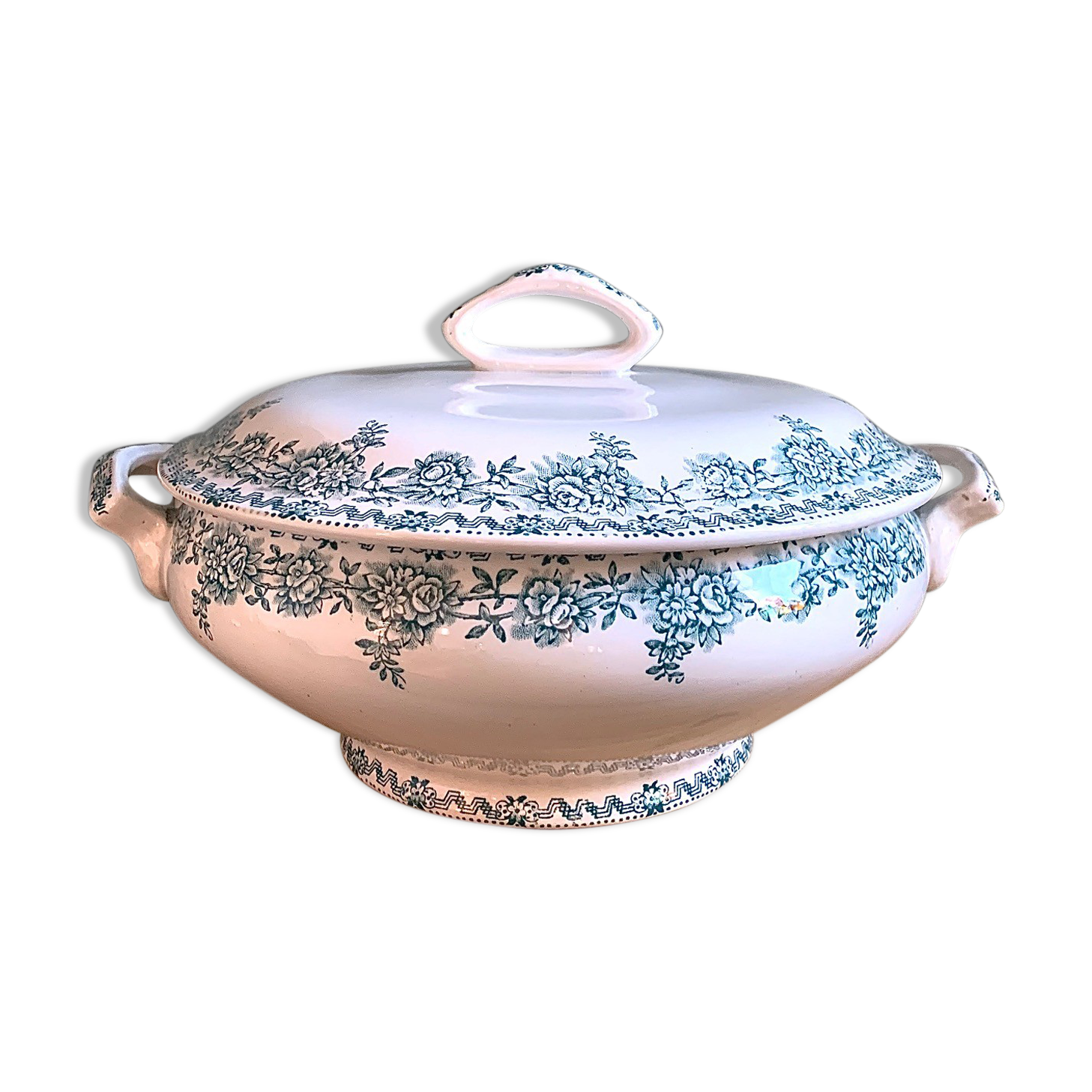 Tureen Iron Land Saint Amand