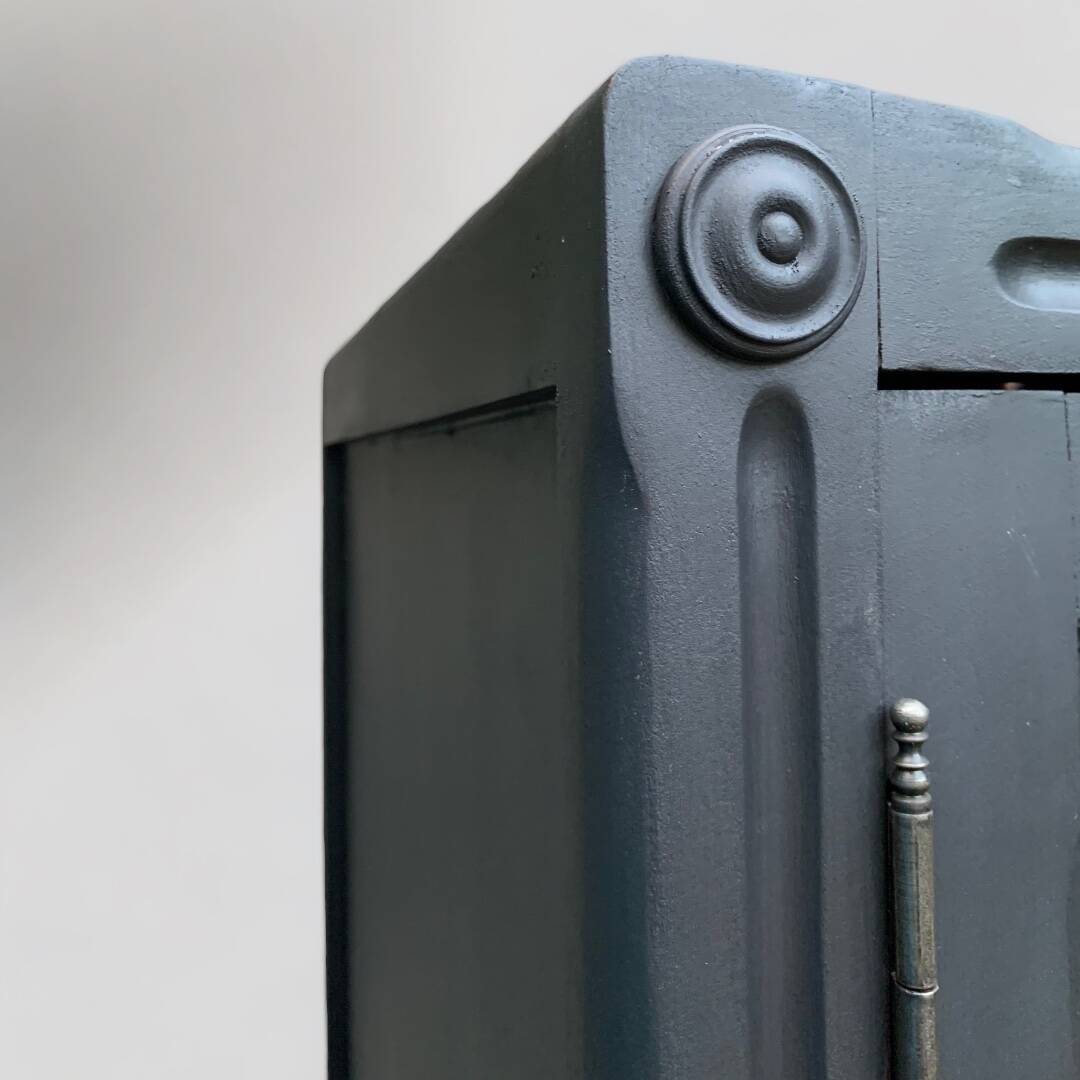 Parisian glazed hotel wardrobe 1930