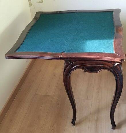 Ancient game table