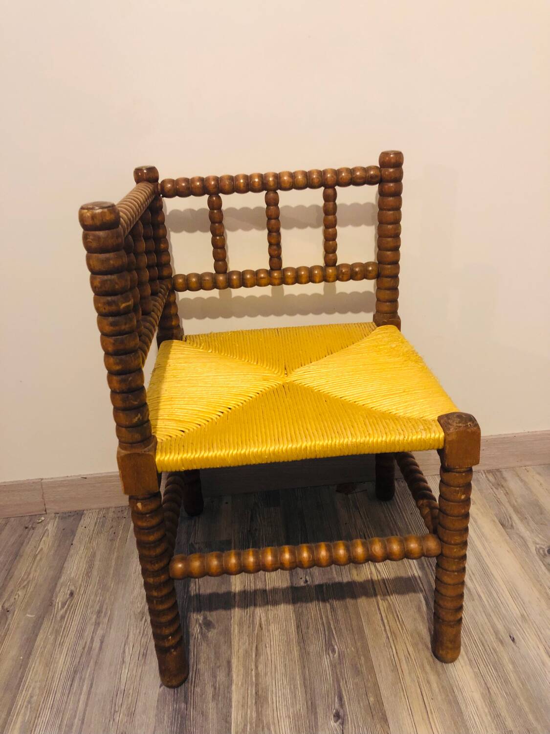 Vintage Art Deco corner chair in bobbin oak and straw, 1930s