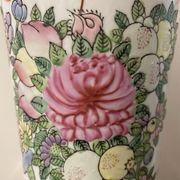 Vase en porcelaine émaillé XX siècle