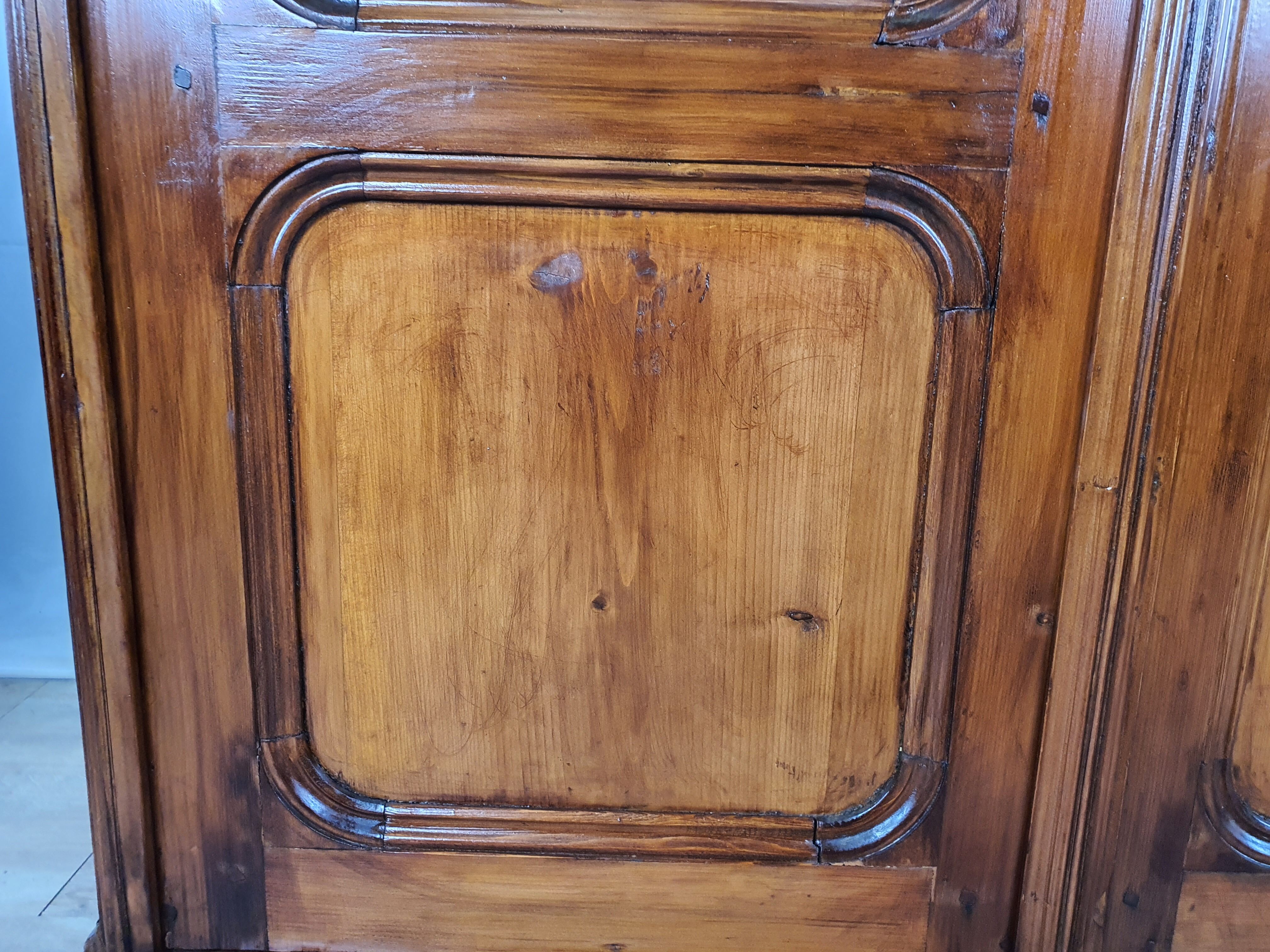 Rustic Wardrobe in Fir with Curtains