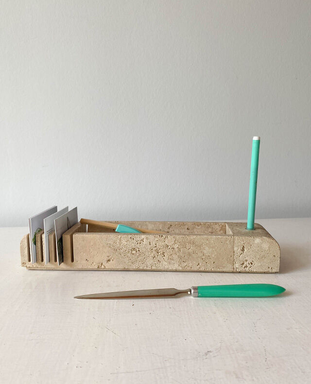 Office organizer Cerri Nestore