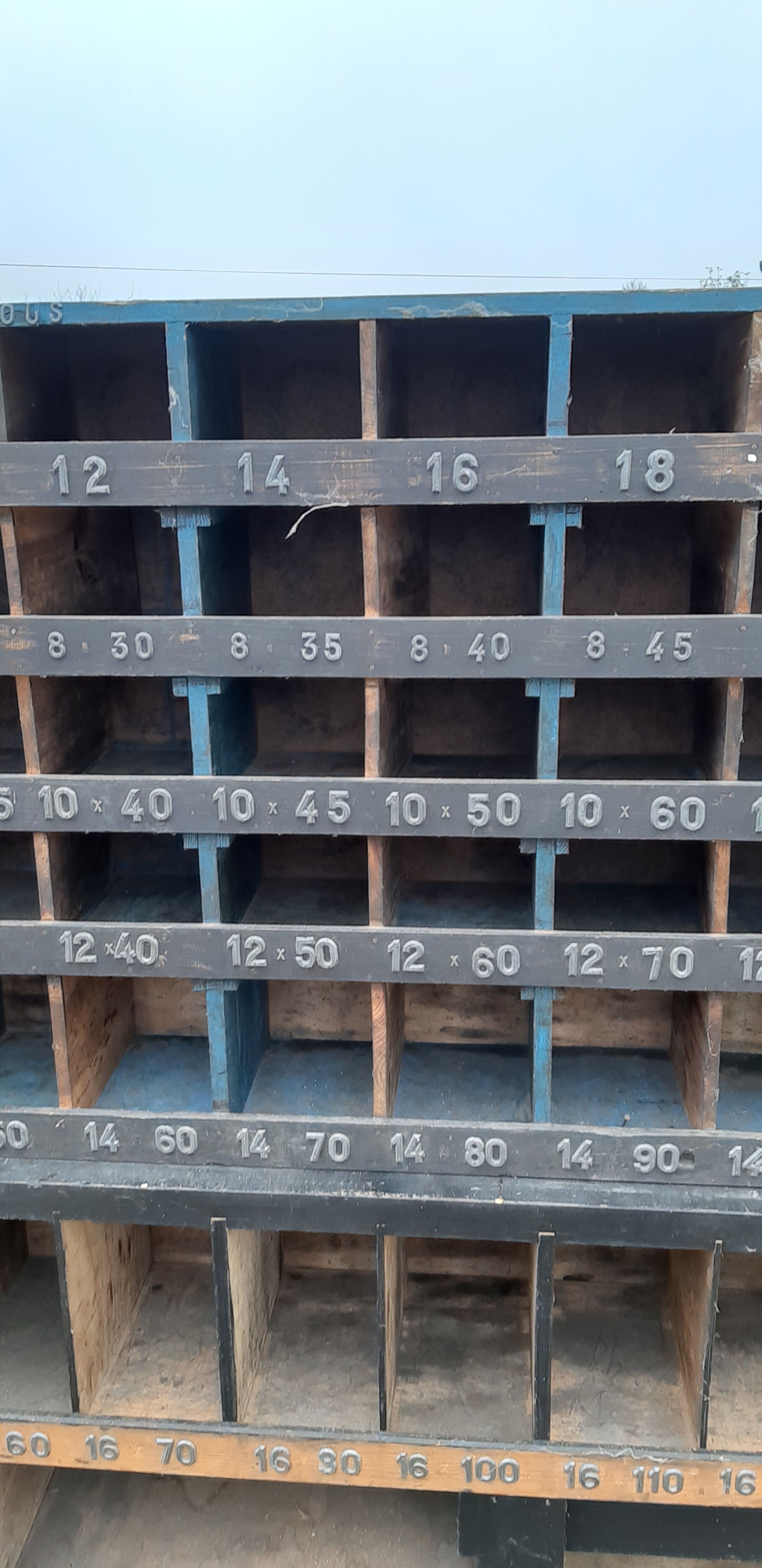 Furniture of trade wood of hardware