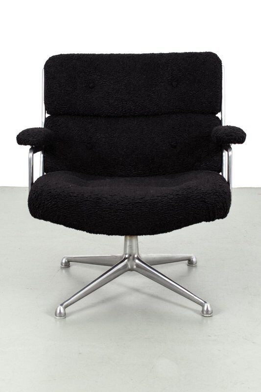 Vintage Lobby Chair by Charles and Ray Eames