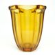 Vase art déco, en verre violet, conçu par R. Schrotter, verrerie Inwald, Tchécoslovaquie, années 1930.