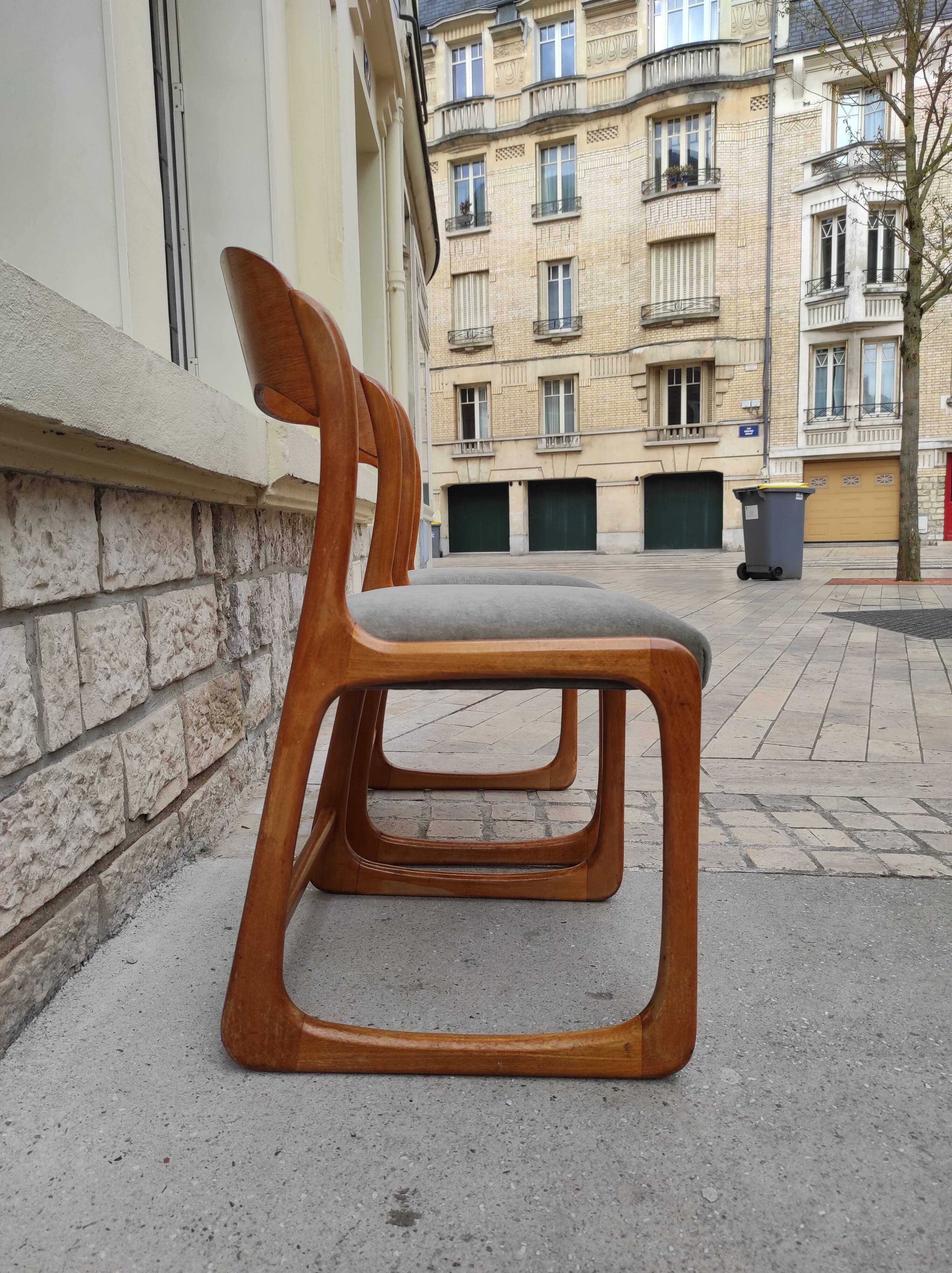 Baumann sled chair