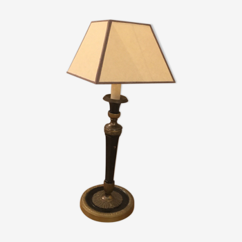 Empire-style lamp and its day offal