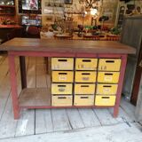 Industrial workbench with 12 drawers