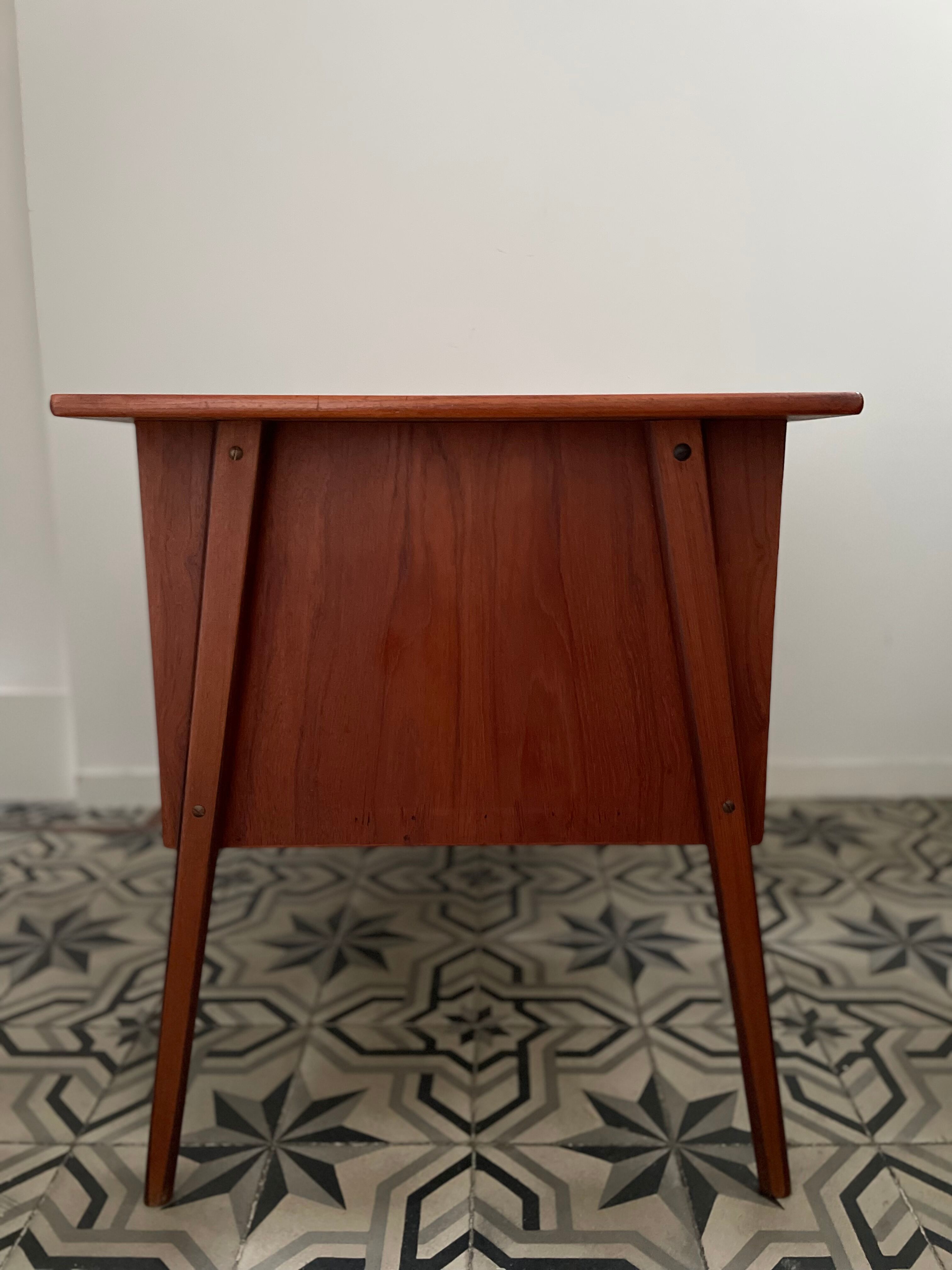 Bureau enfant scandinave, vers 1960