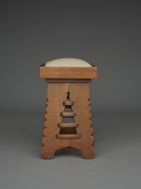 Tabouret en chêne dans le style de l'architecte CJ Blaauw, École d'Amsterdam / Art déco