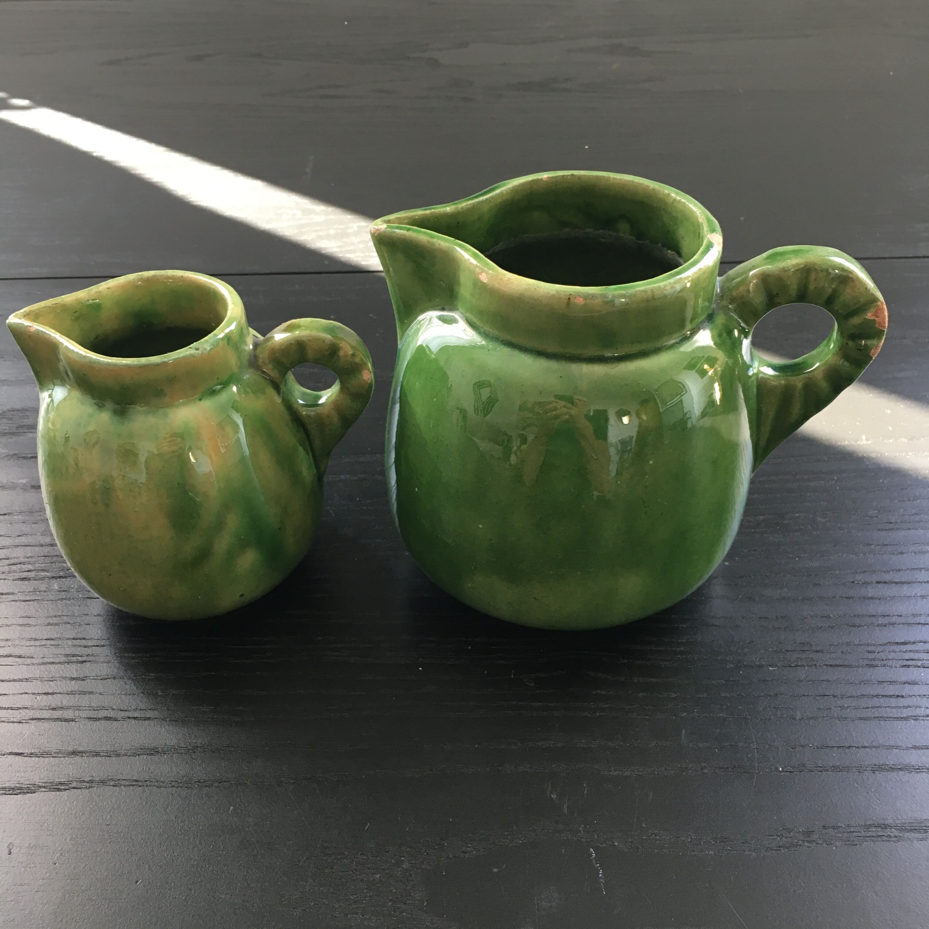 Paire de pichets provençaux