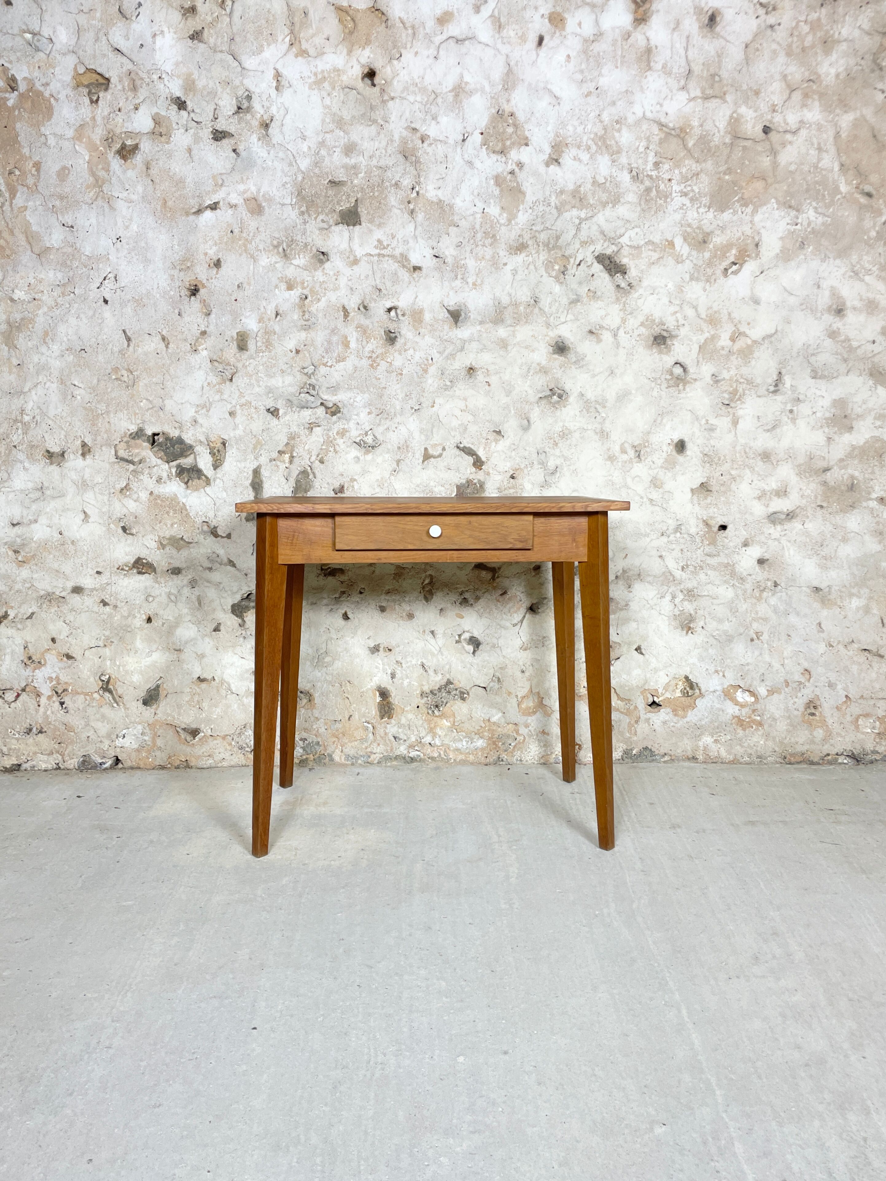 Bureau pieds compas