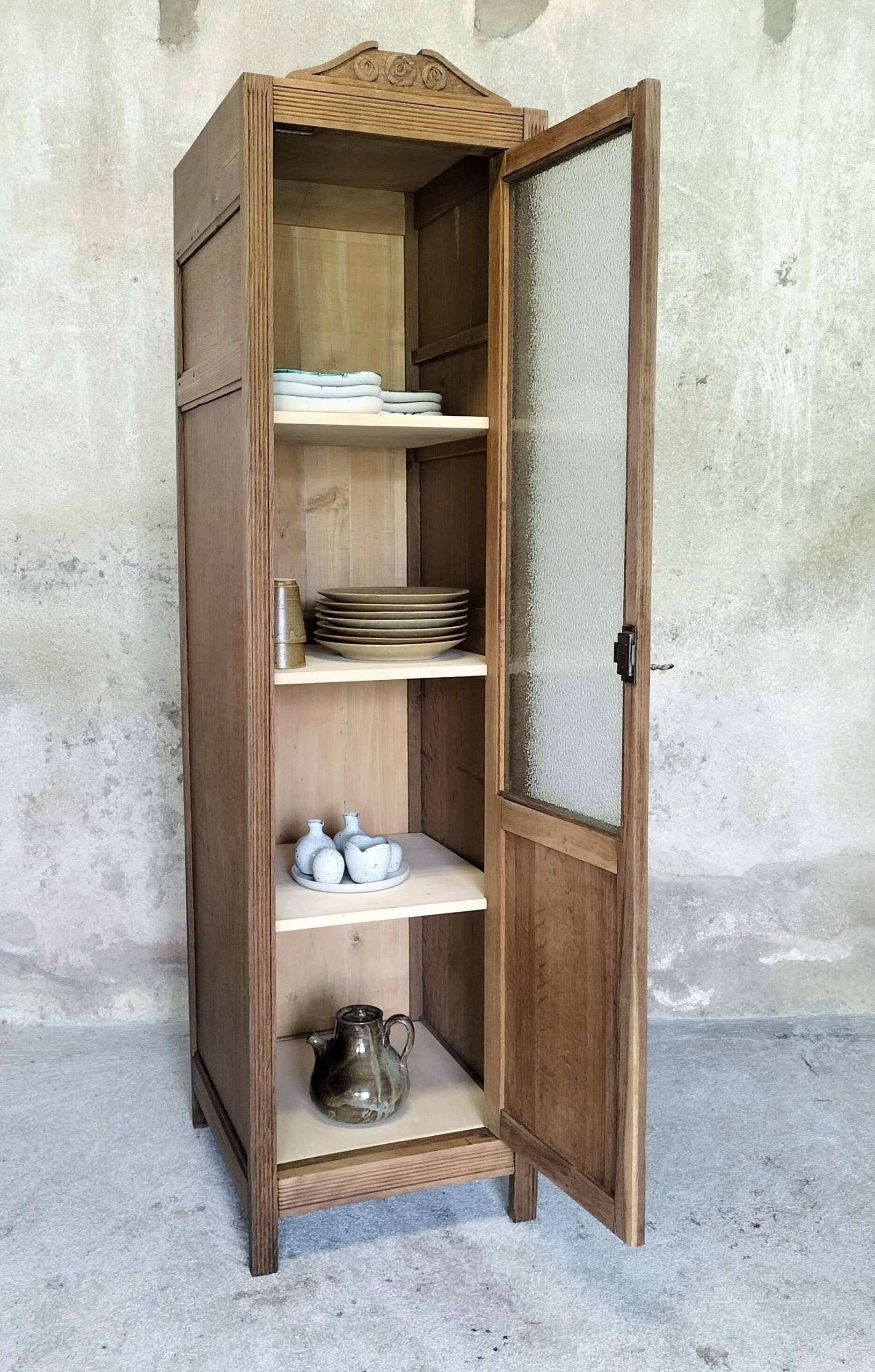 Armoire vitrée vintage