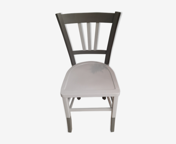 Chaises rénovées