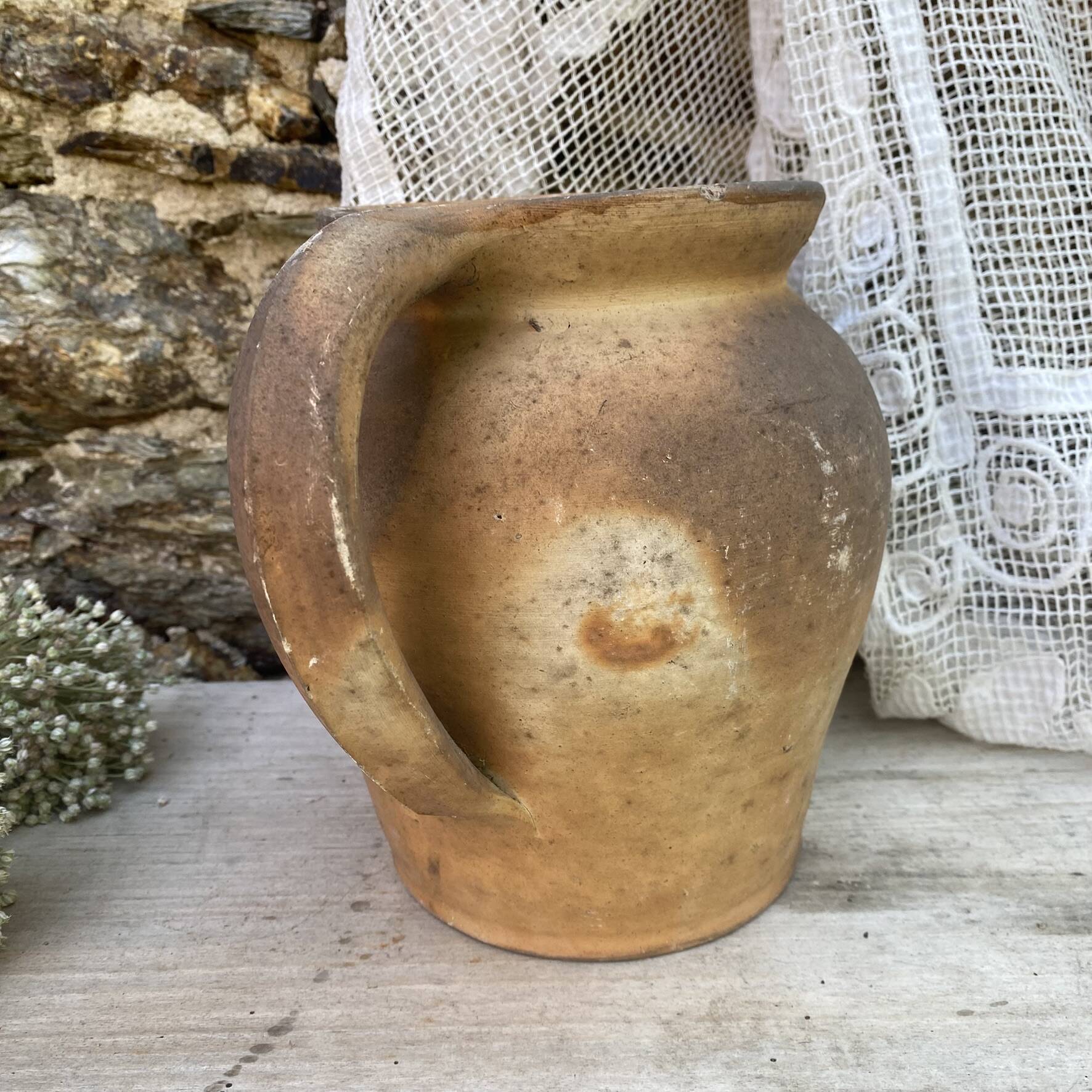 Set of antique terracotta jugs H21 cm