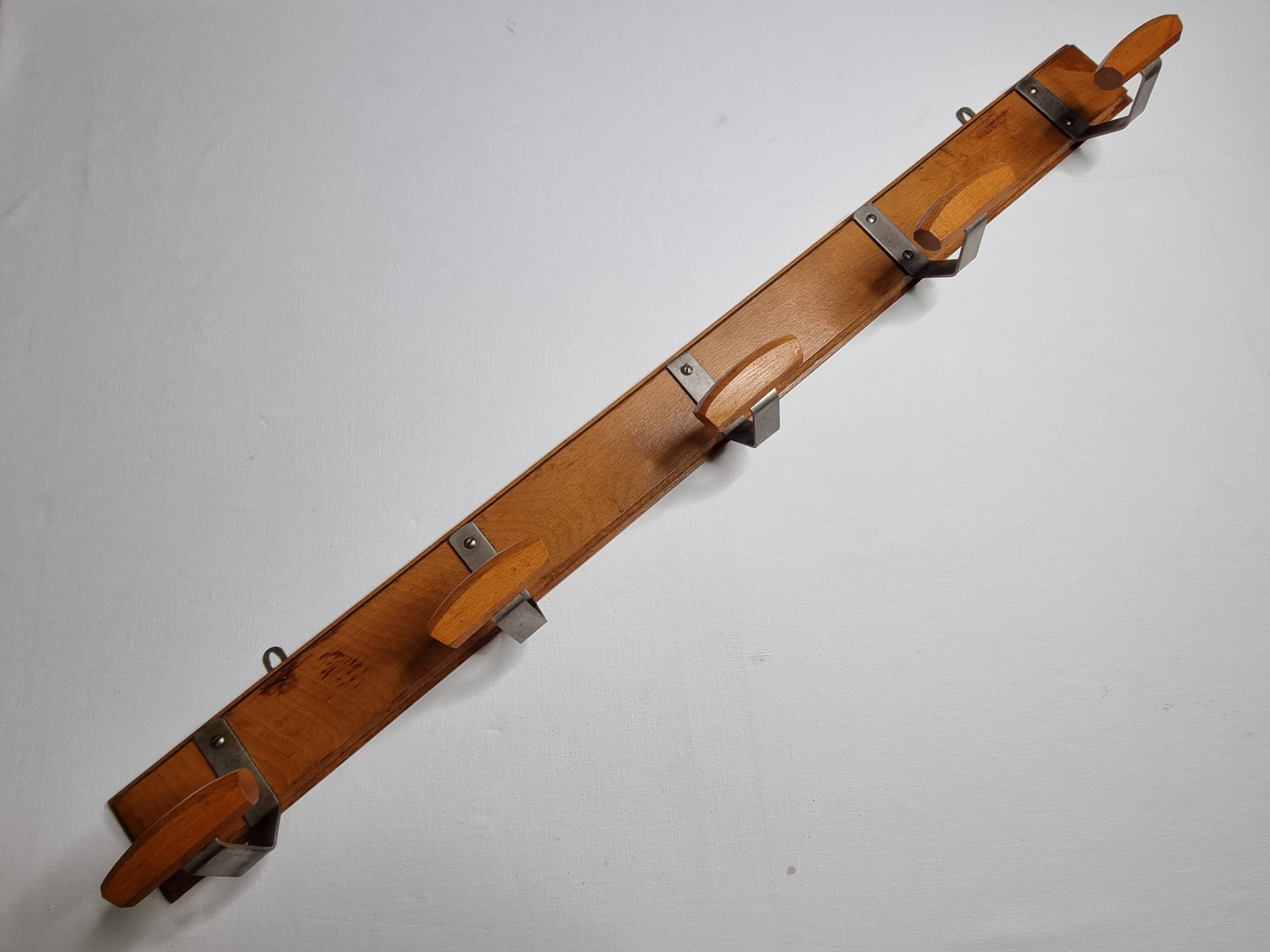 Vintage wall mounted coat rack in wood and metal, 4 hooks, 100 cm