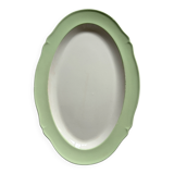 Oval serving dish in earthenware.