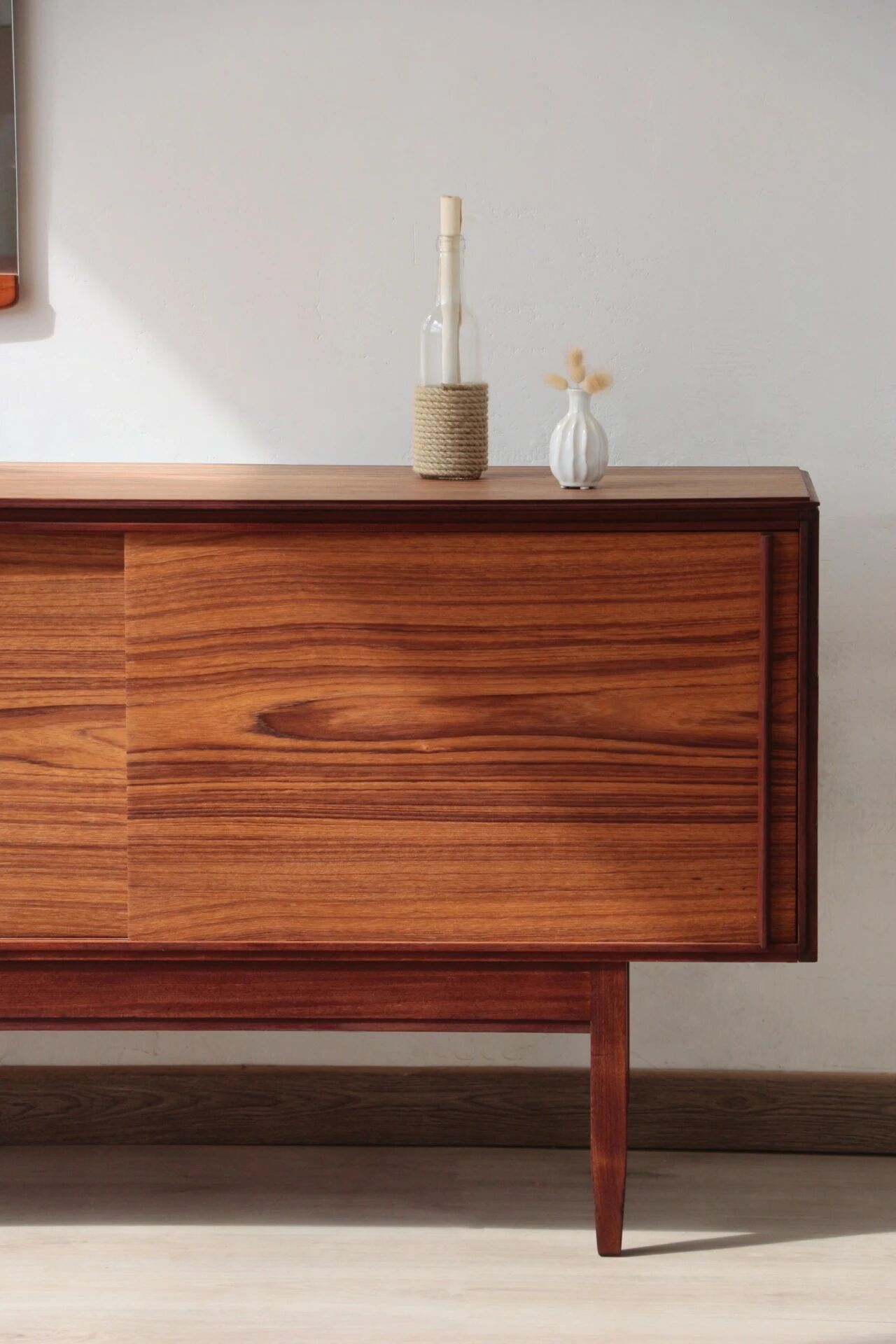 Scandinavian teak enfilade White & Newton | Vintage design from the 1960s