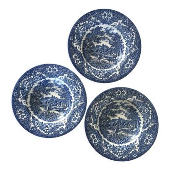 3 blue English plates