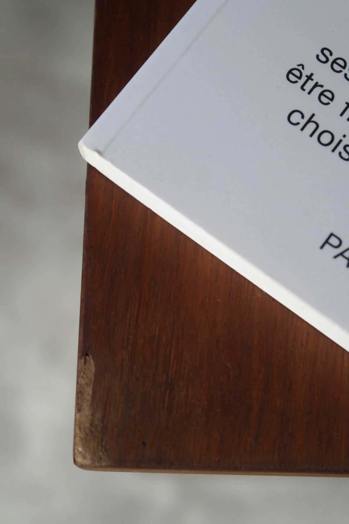 Paire de chevets vintage en bois pieds compas