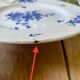 Assiette décor floral bleu KG Luneville