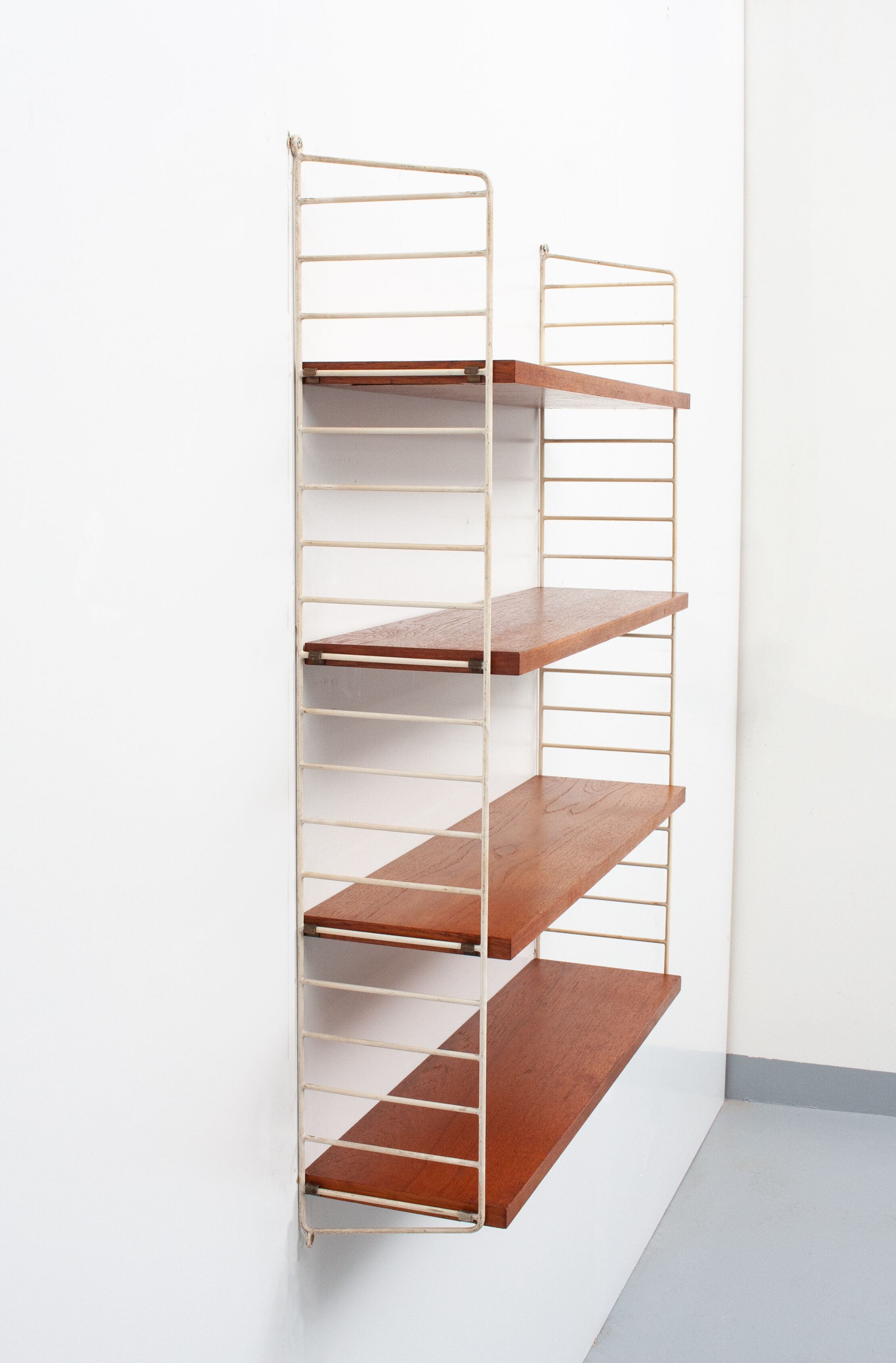 Etagère String, 1963, Suède