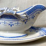 Ensemble B&Cie, Creil and Montereau, saucier with standing cup
