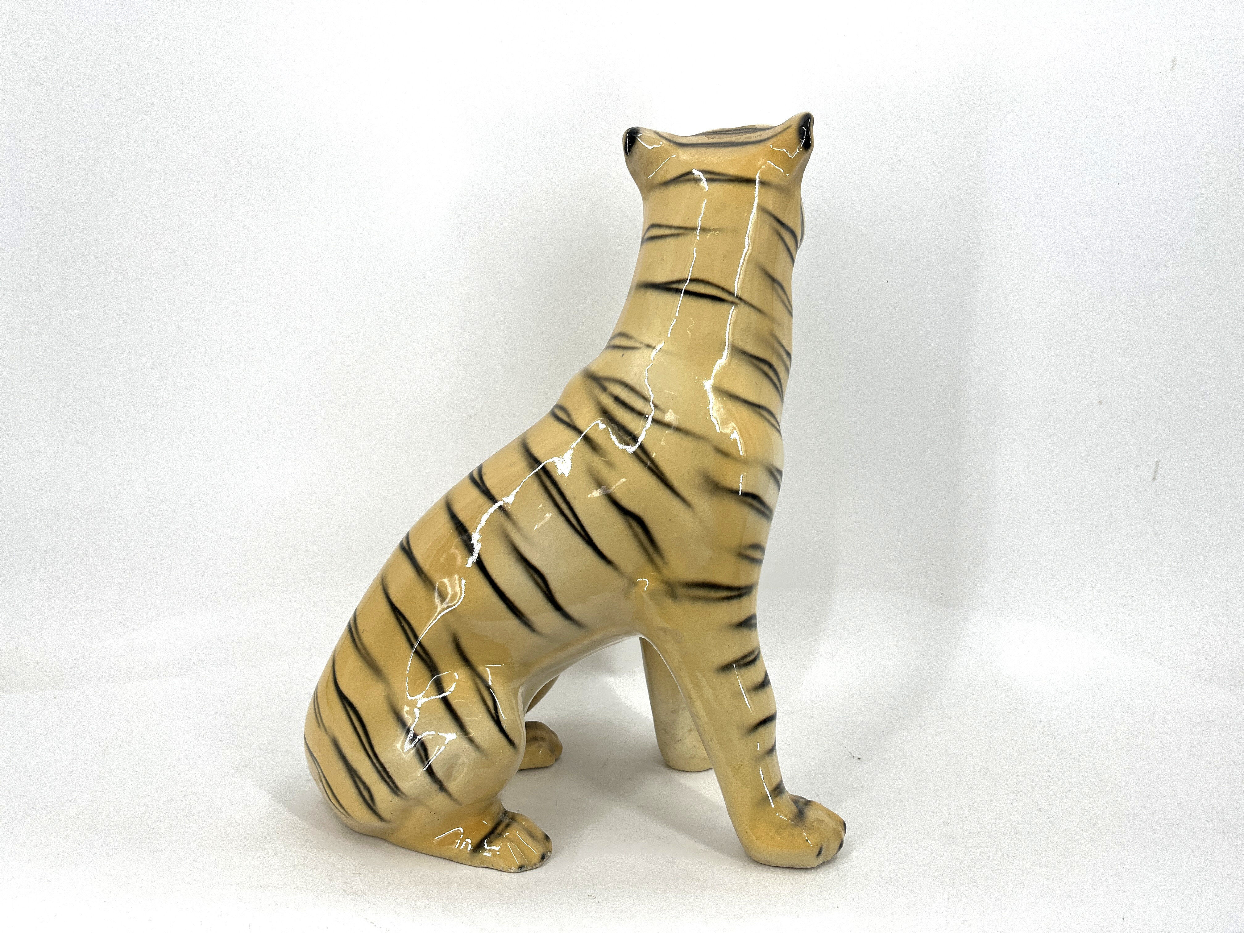Ceramic hand painted leopard, 1960s Italy