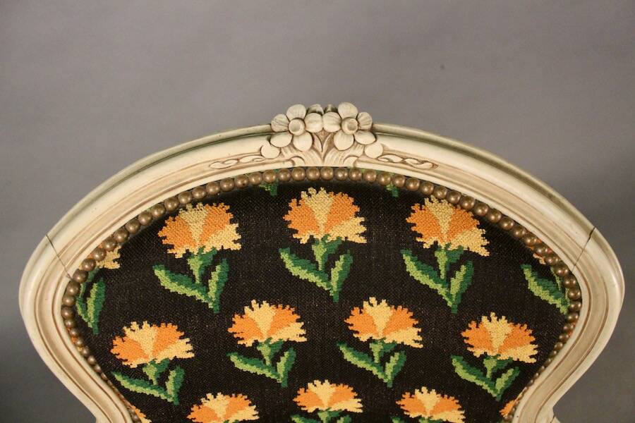 Pair of Cabriolet armchairs in Louis XV style