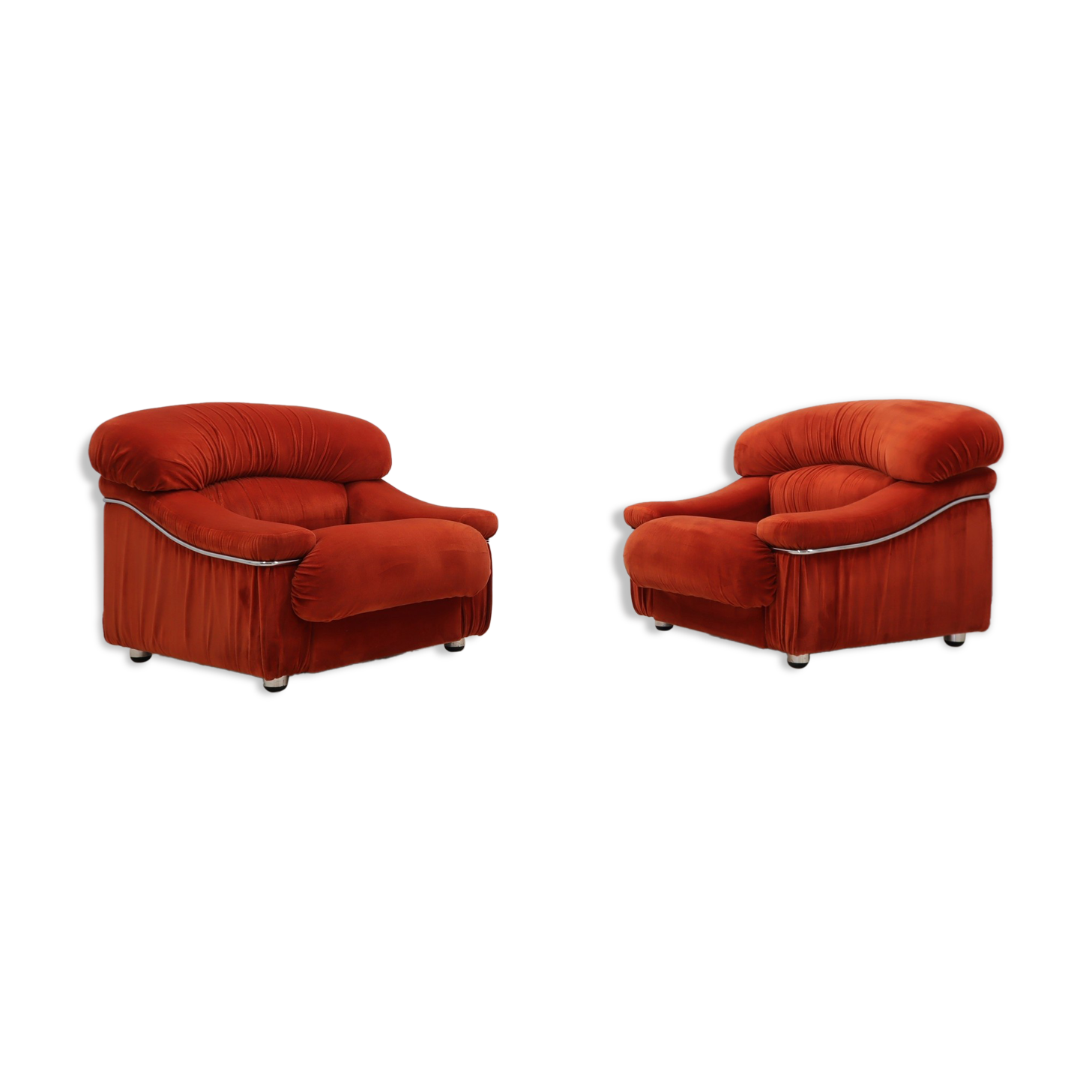 Vintage velvet armchairs Italy 1970s