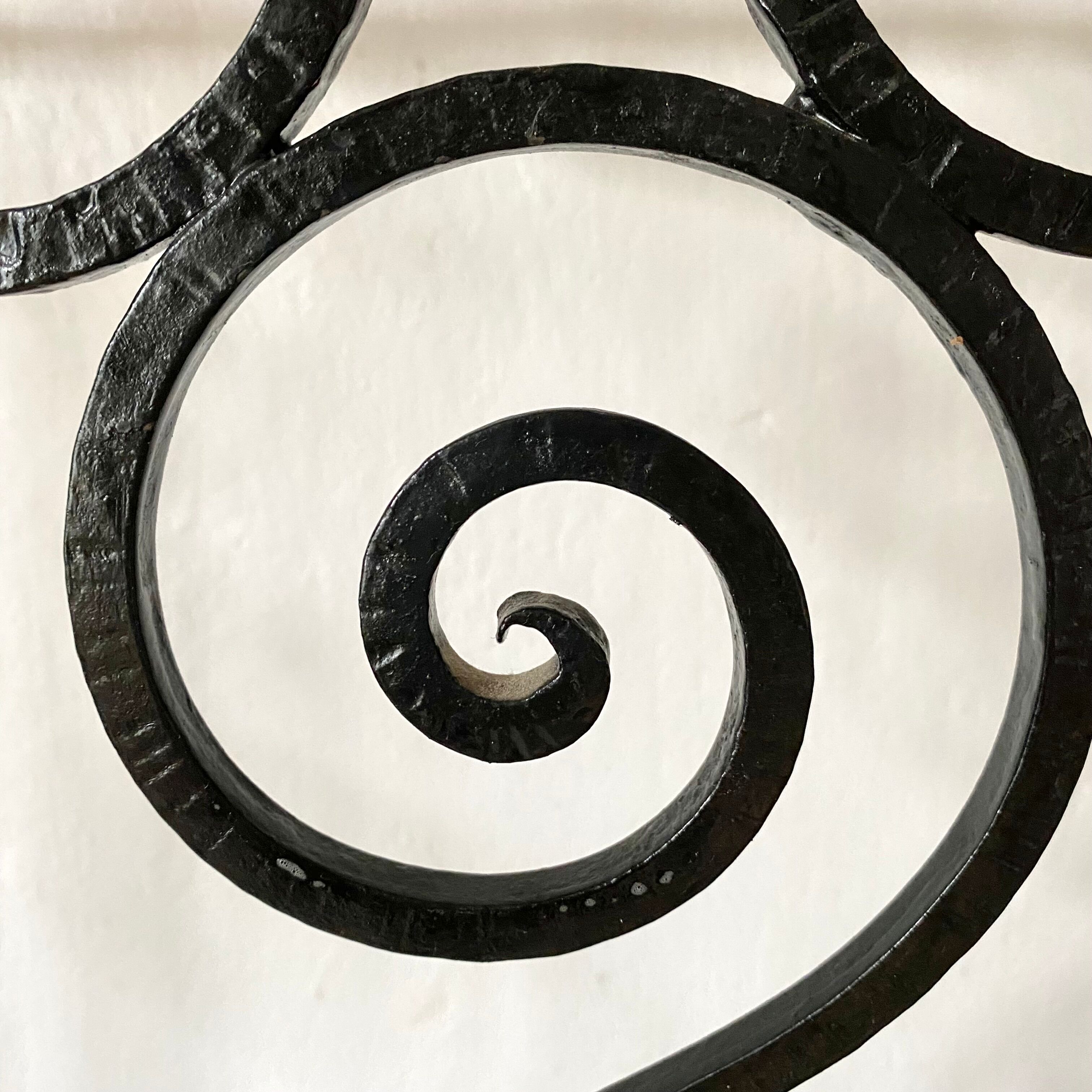 Porte parapluie en fer forgé