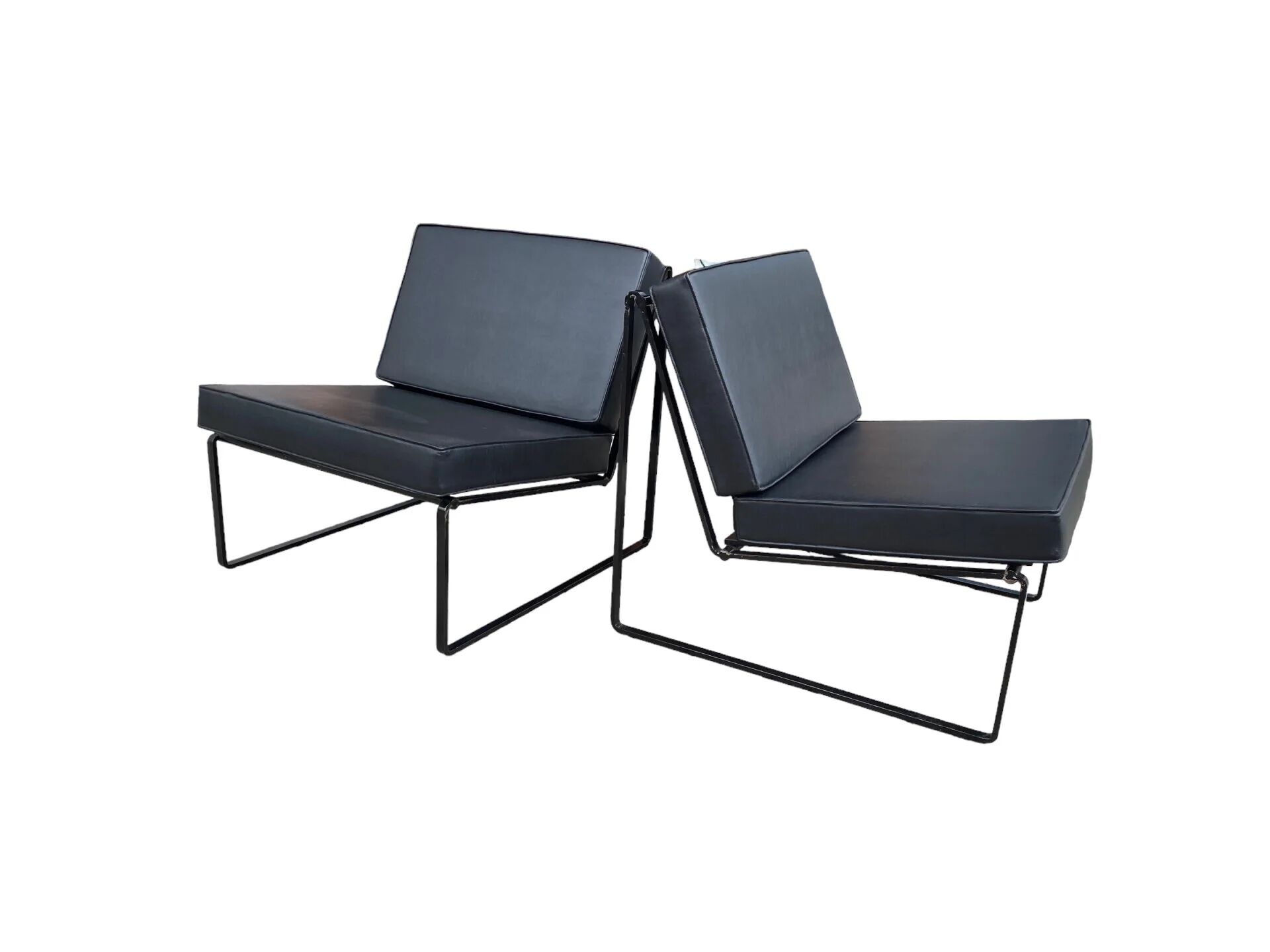 Set of 2 easy chairs "024" by Kho Liang Le for Artifort, 1960s