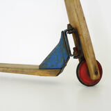 Trottinette vintage en bois des années 60
