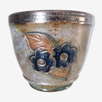 Sandstone pot cover with brown enamels