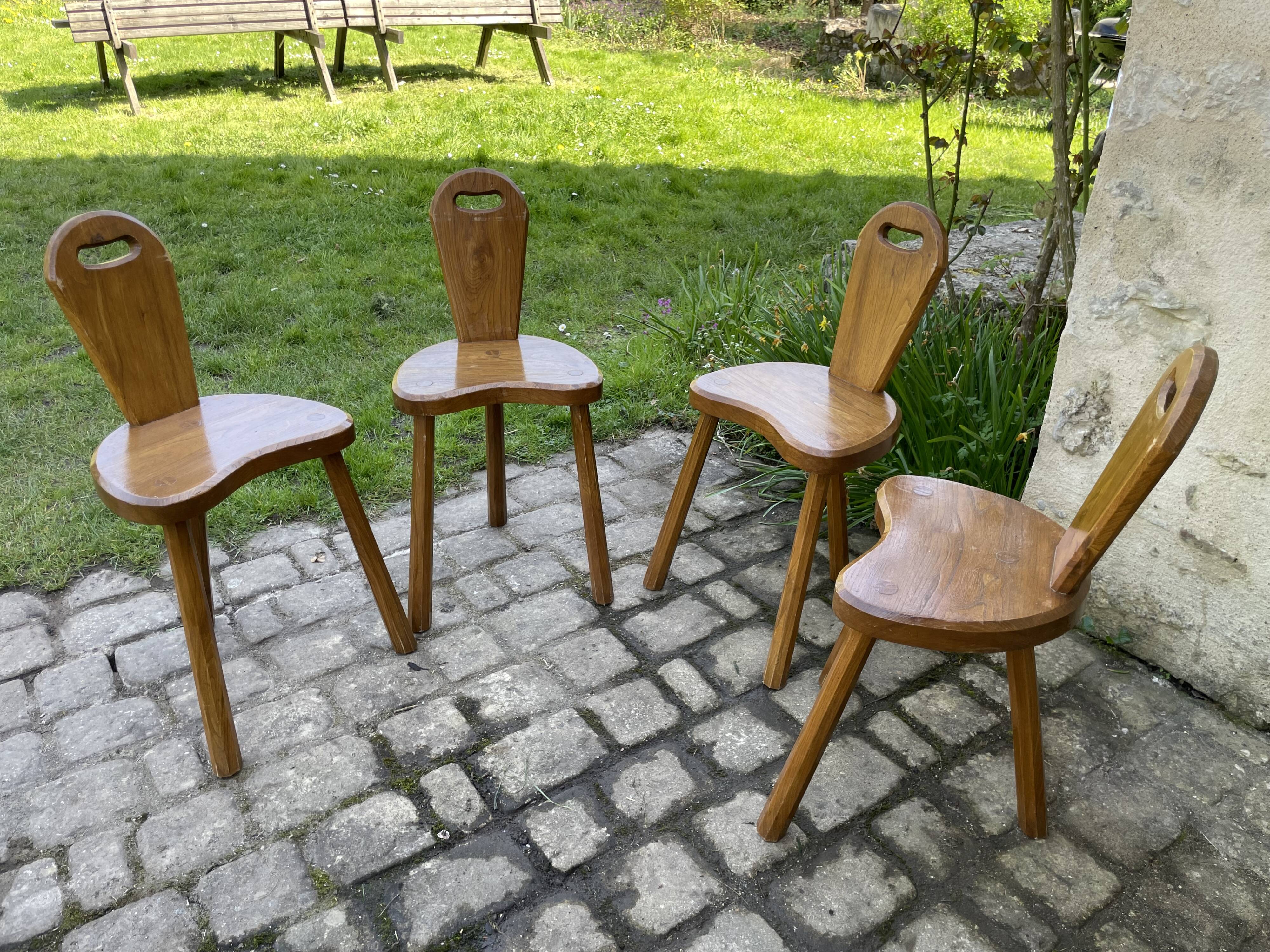Suite de 4 tabourets de ferme
