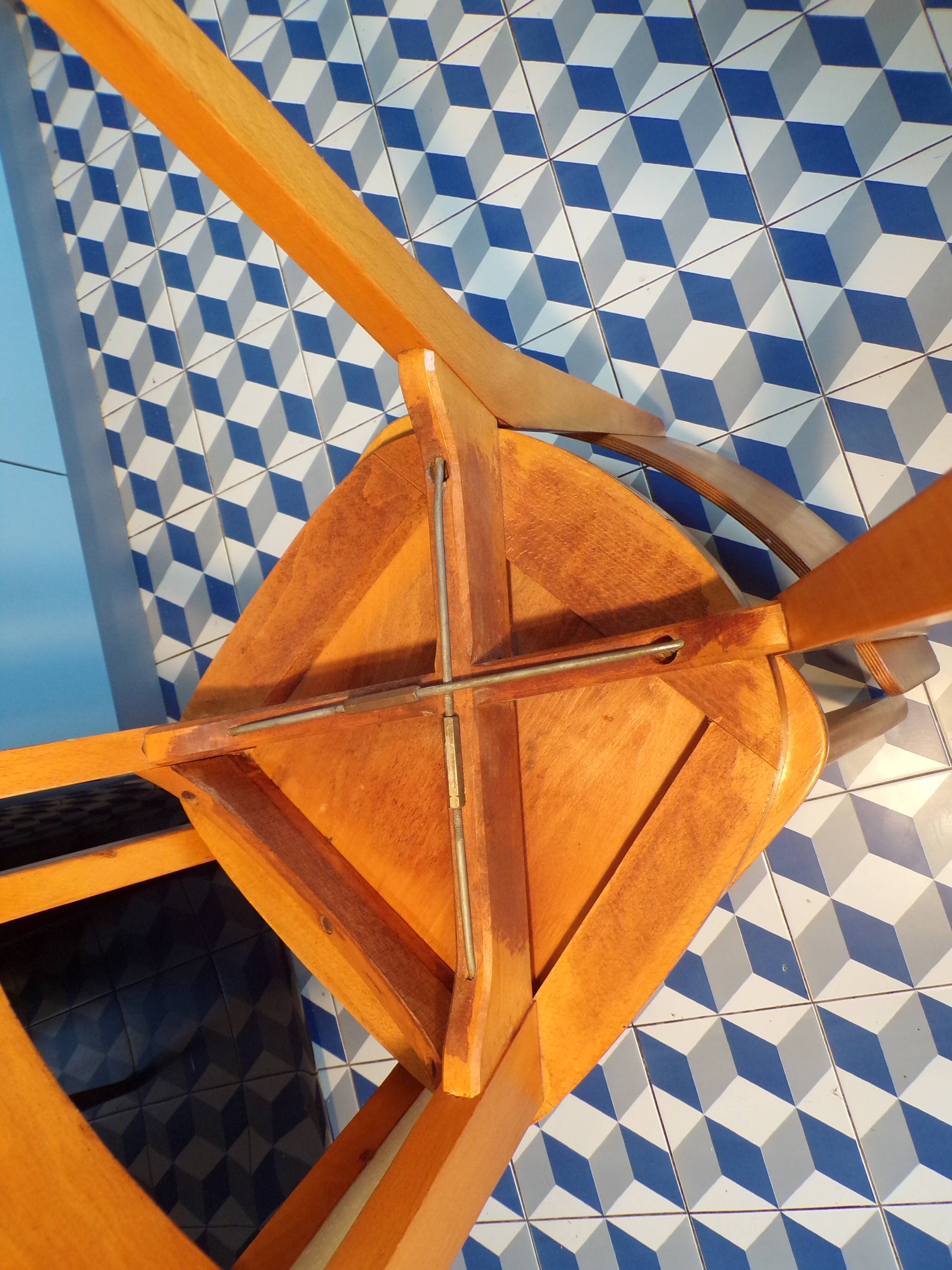 4 chaises de bistrot Monobloc Luterma