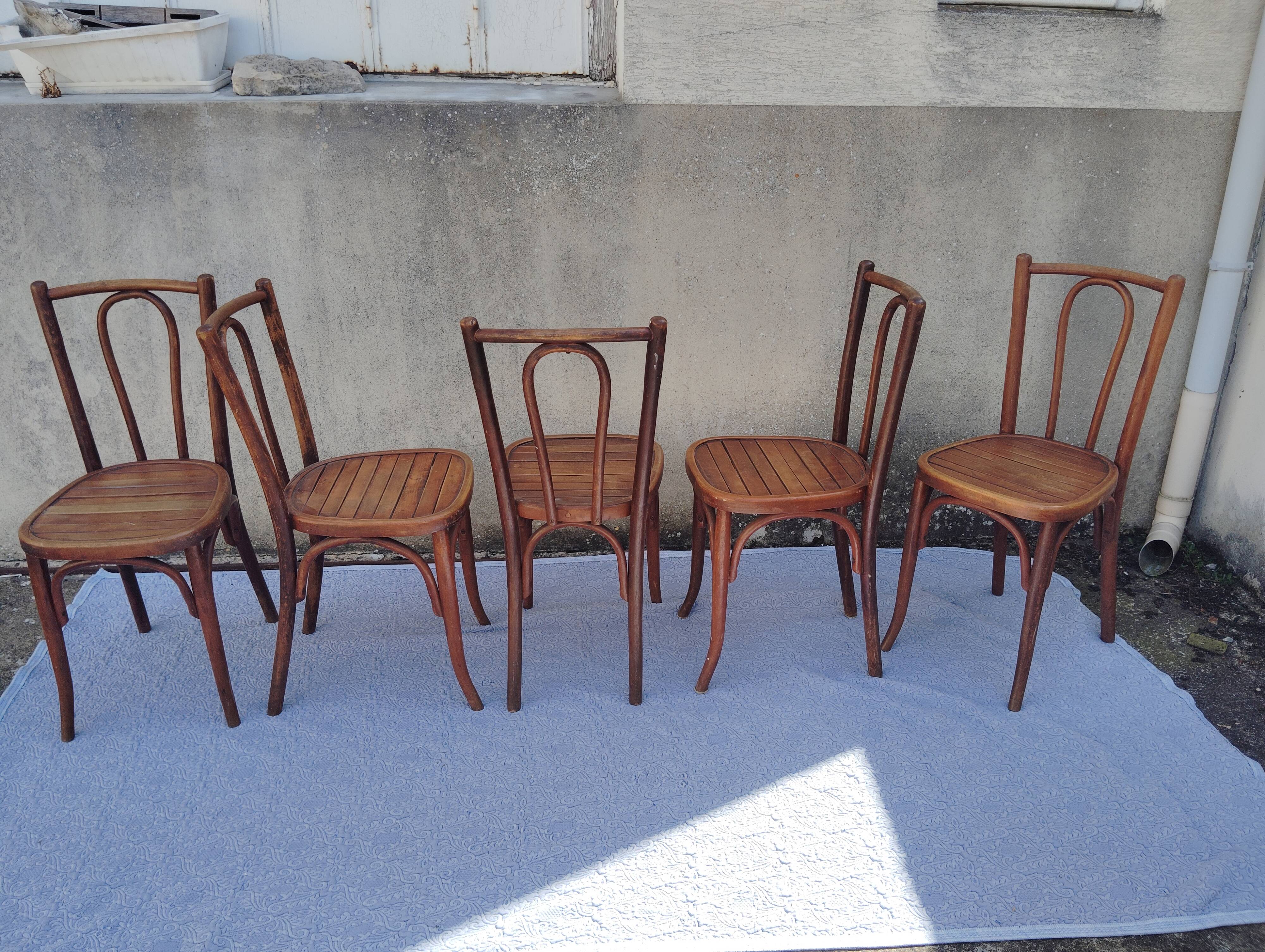 Set of 5 Luterma bistro chairs.