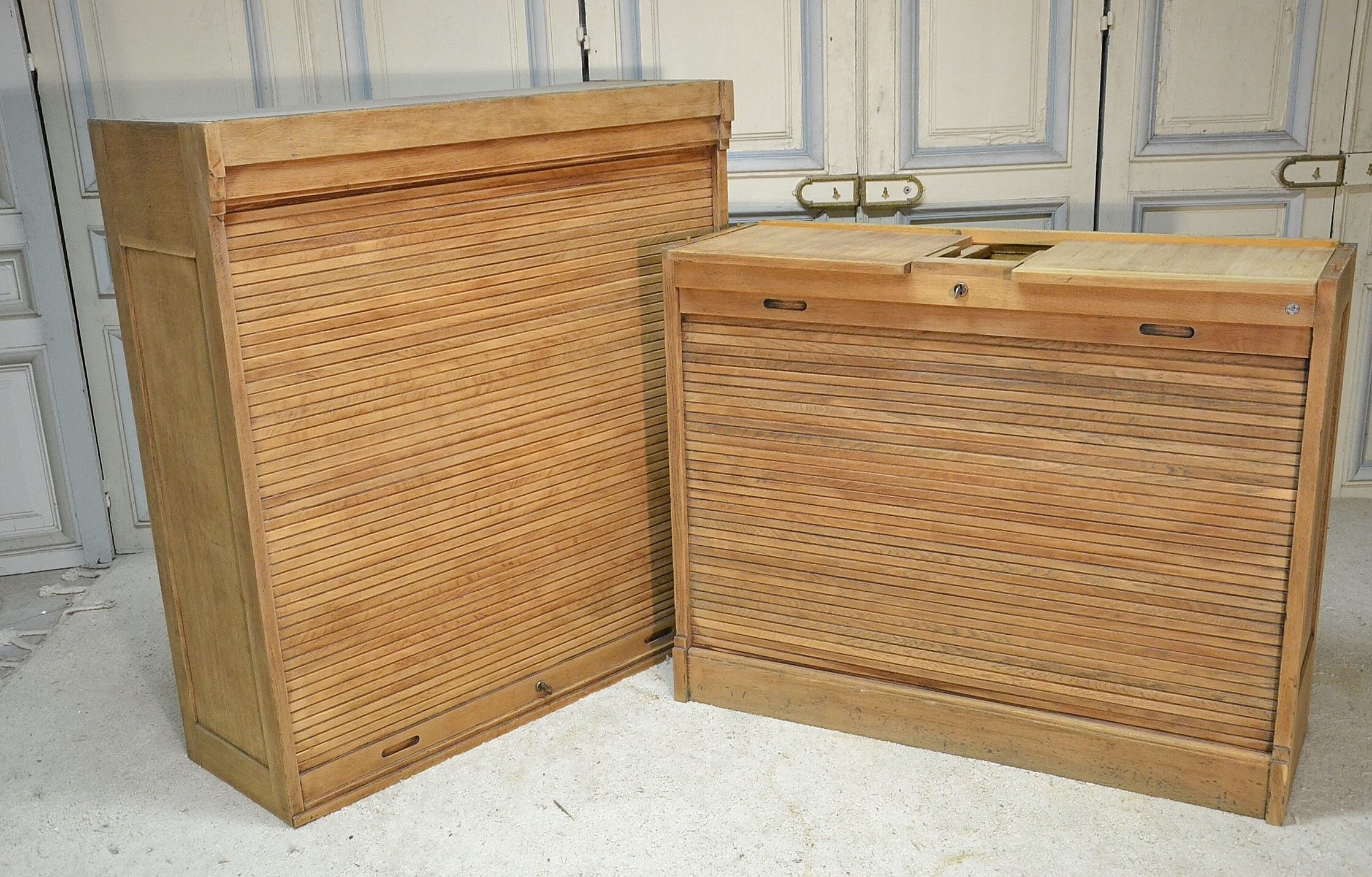 Oak curtains binder