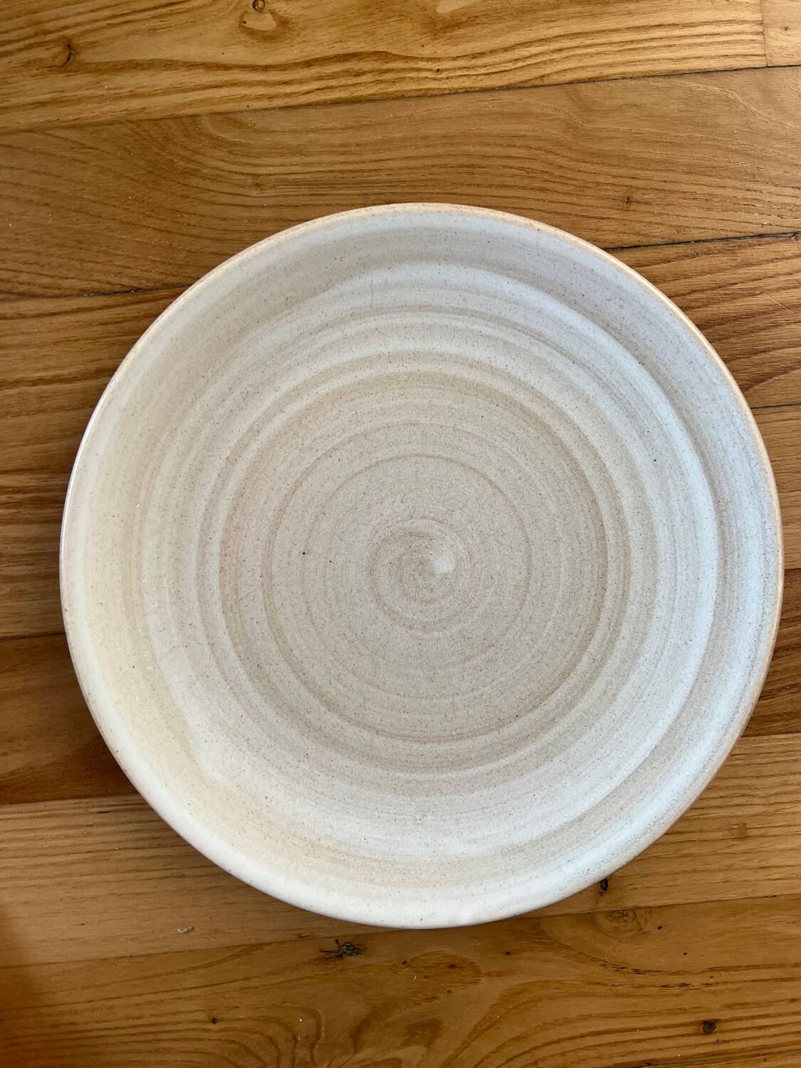 Niderville stoneware plate