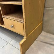 Meuble de métier à casier de tri et tiroirs