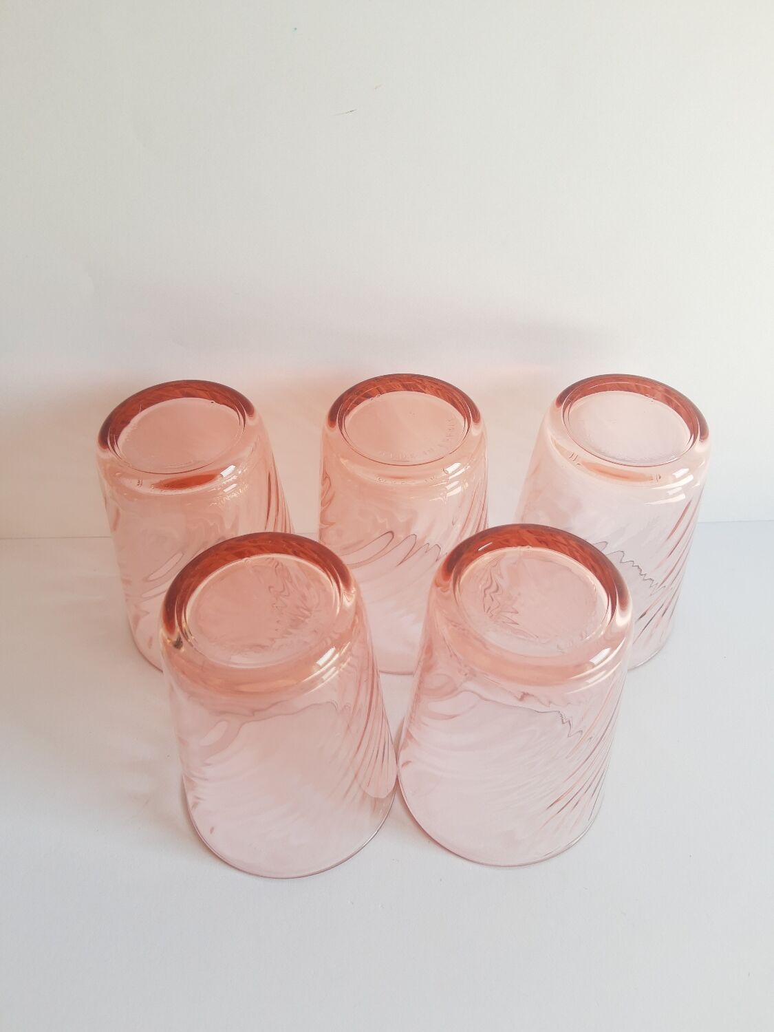 Set of 5 vintage rosaline twisted water glasses