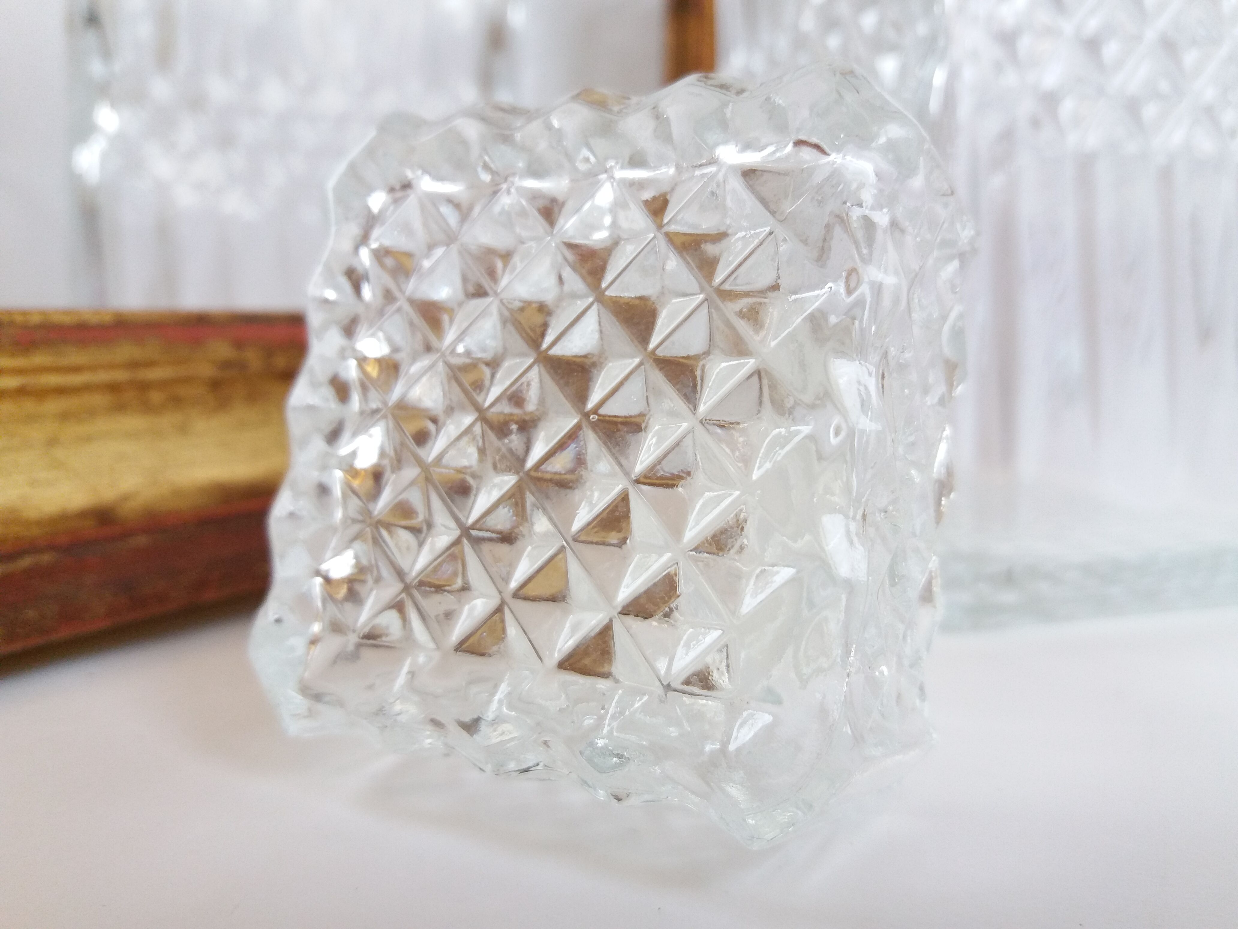 Carafe and whisky glasses service